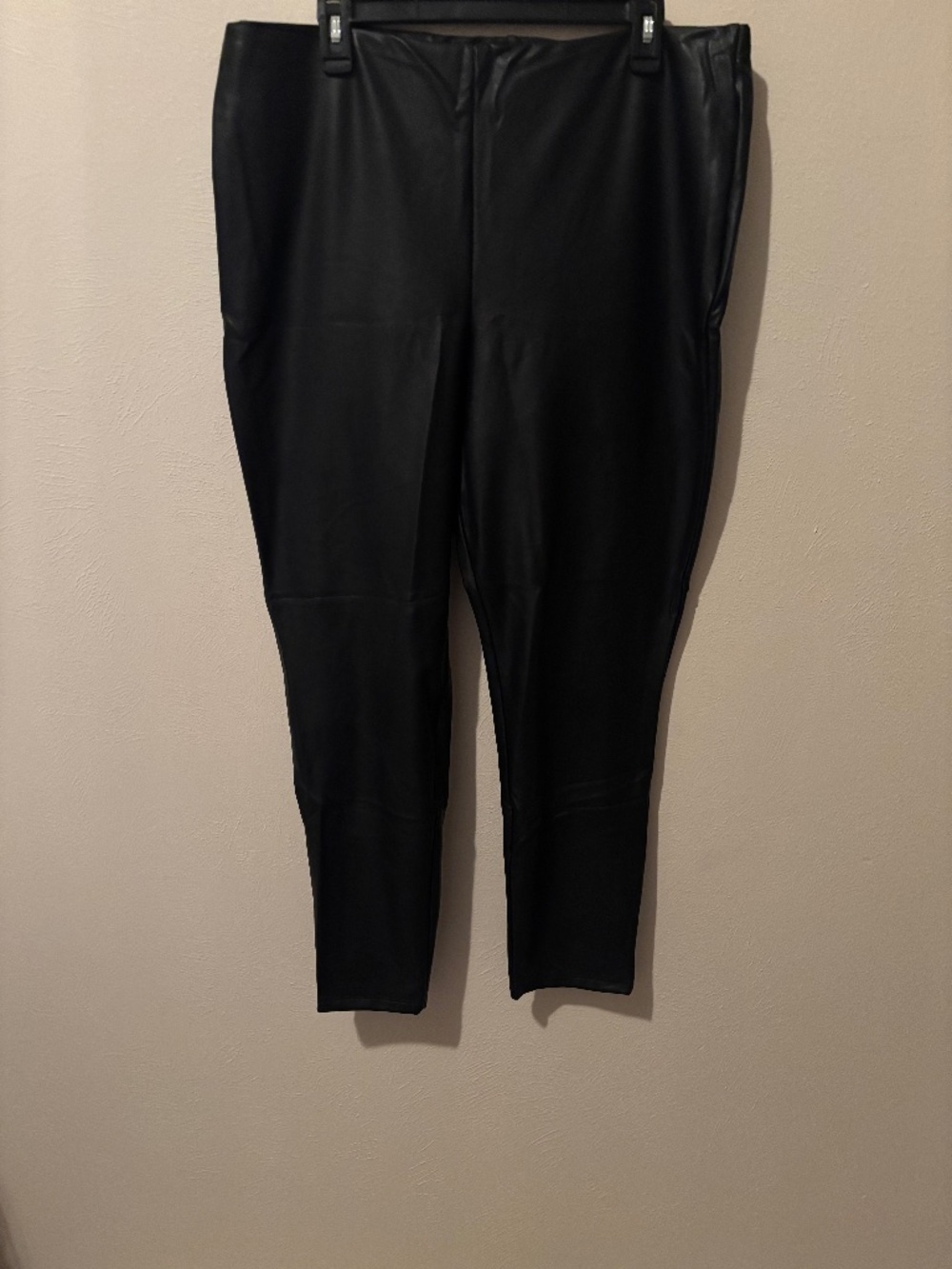 Express Women's Black Super High Waisted Faux Leather Ankle Leggings - Size XL
